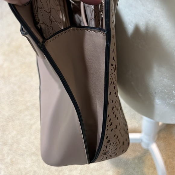 Kelly & Katie Convertible Crossbody - Picture 3 of 15